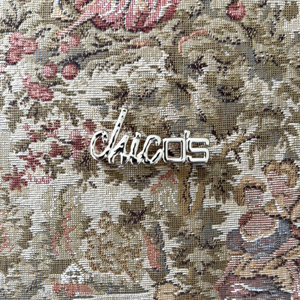 Chico's Signature Brooch/Pin~Gold